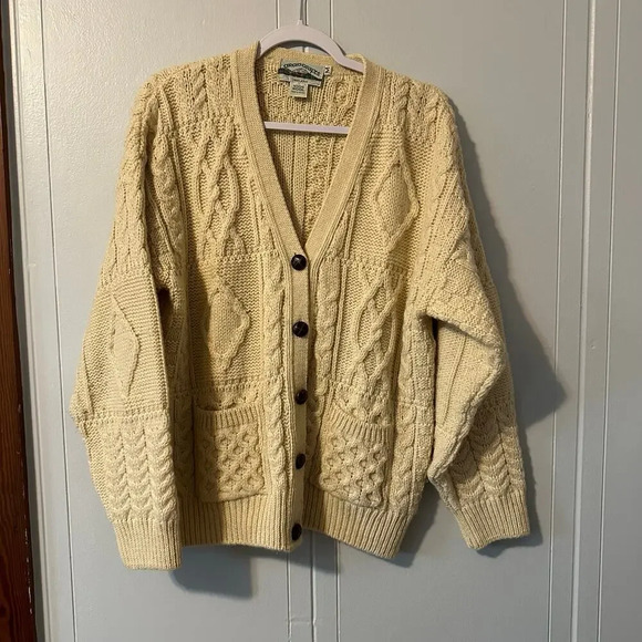 Aran Crafts Sweaters - Aran Crafts 100% wool wooden button cardigan
